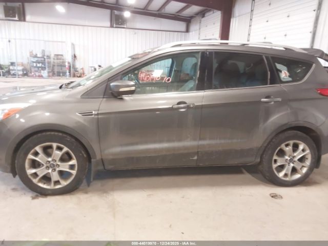 Ford Escape Titanium Image 11