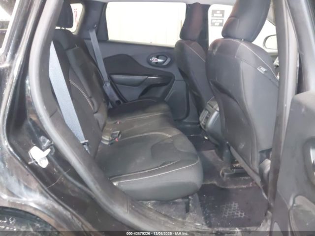 Jeep Cherokee Latitude Image 16