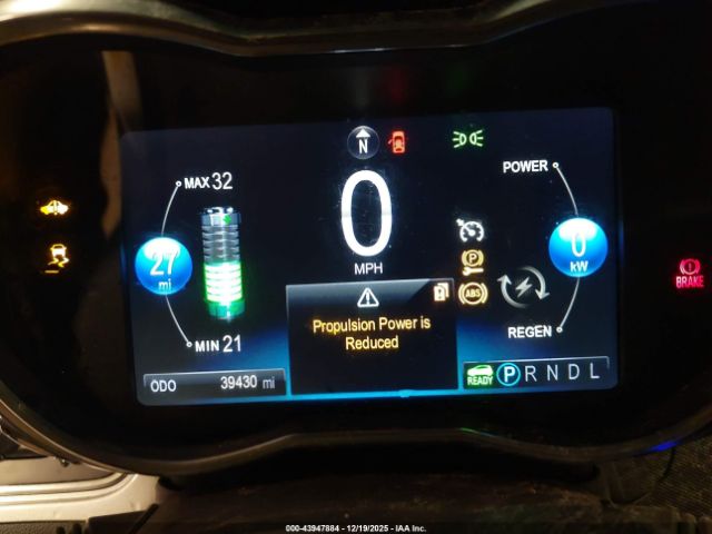 Chevrolet Spark 2lt Image 17