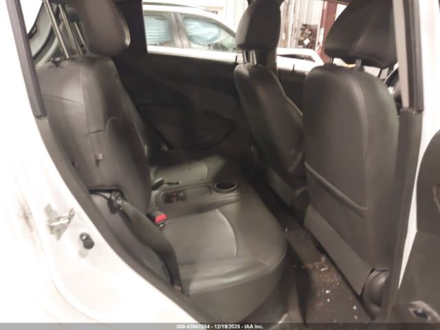 Chevrolet Spark 2lt Image 11