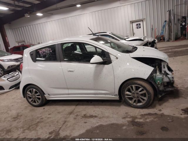 Chevrolet Spark 2lt Image 9