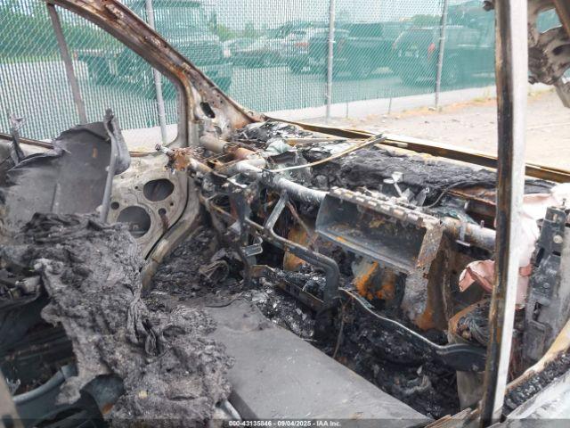 Ford Transit Image 2