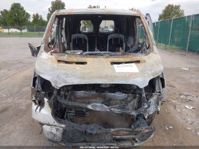 Ford Transit Image 6