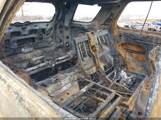 Ford Explorer Limited Image 4