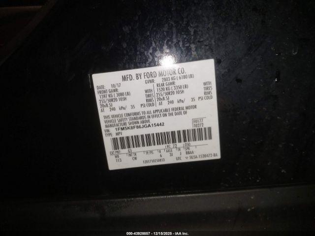 Ford Explorer Limited Image 16