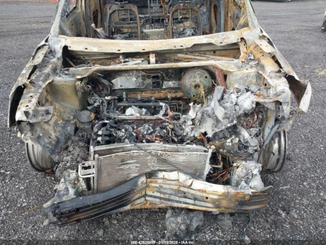 Ford Explorer Limited Image 13