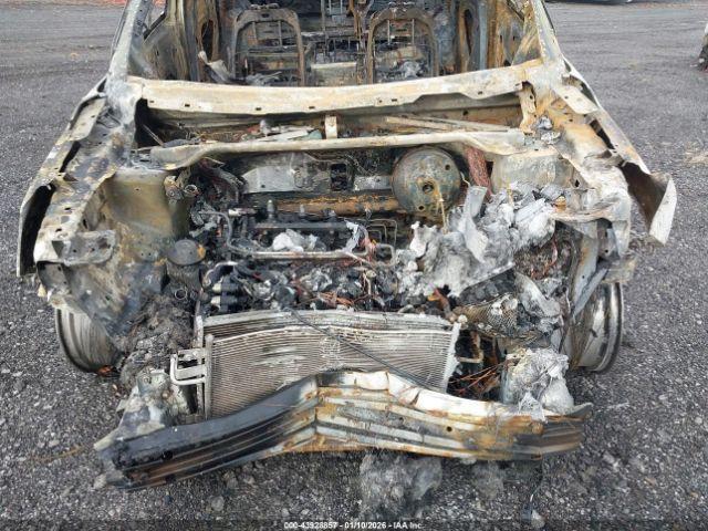 Ford Explorer Limited Image 13